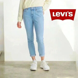 Levi's Women's Boyfriend Jeans, W27 L30, Light Blue